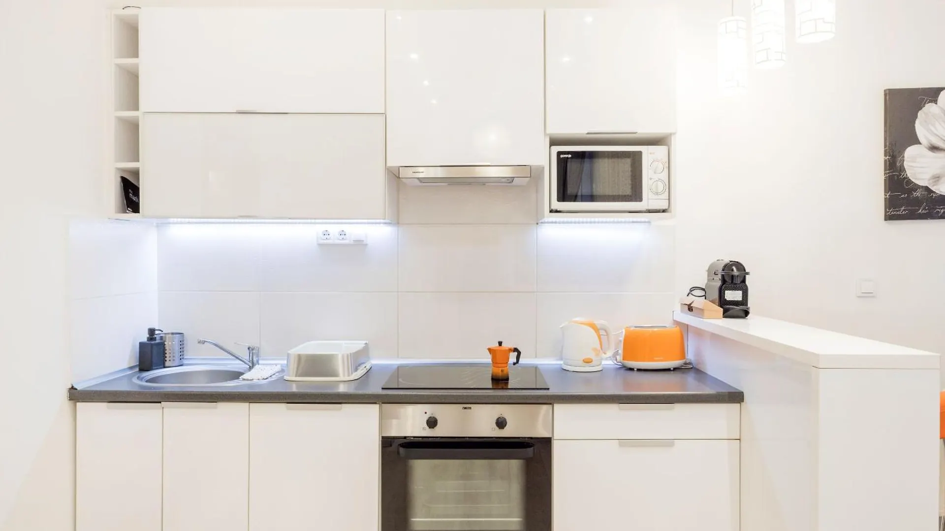 Modern Westend Citycenter Home Budapest 0*,  Ungarn